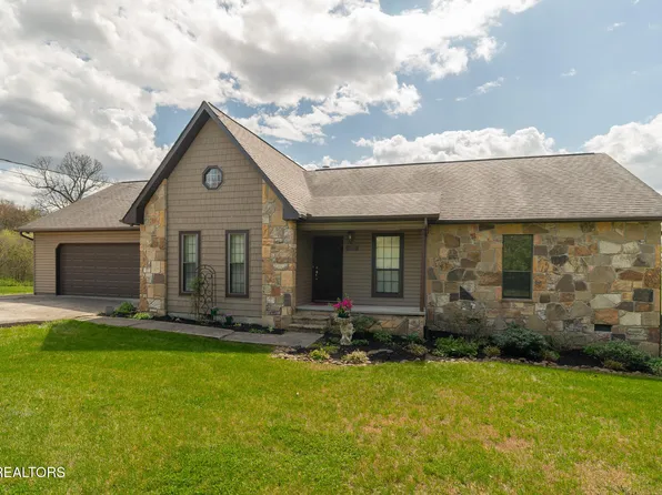 915 Circle Dr, Seymour, TN 37865
