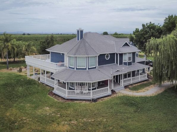 13247 Vineyard Rd, Waterford, CA 95386