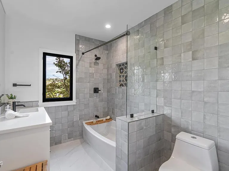 4480 Sunnycrest Dr — Photo 17