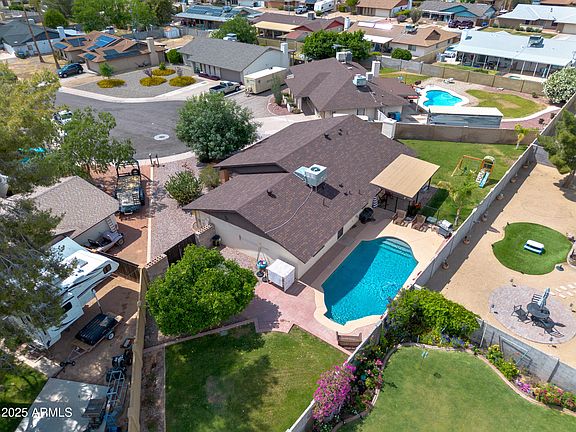 2nd image of 4115 W DANBURY Drive