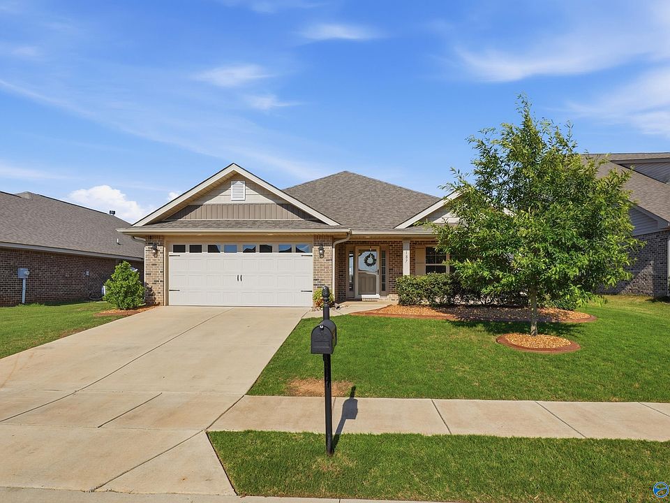 1st image of 187 Abercorn Dr