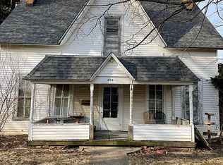 222 E Monroe, Chrisman, IL 61924