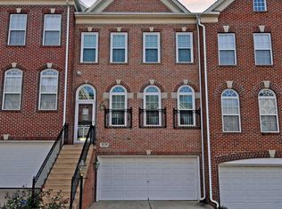 8239 Gunston Commons Way, Lorton, VA 22079