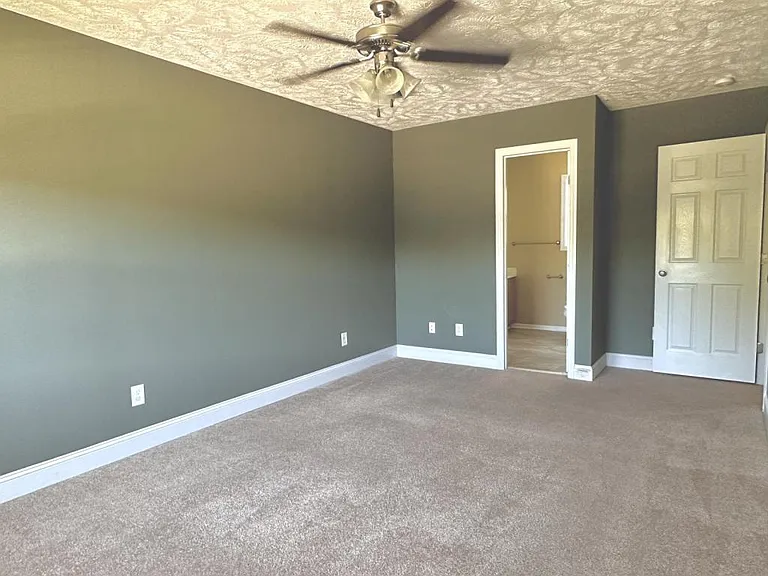 4425 Scenic Pines Dr — Photo 12