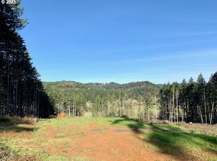 Hall Rd, Cheshire, OR 97419