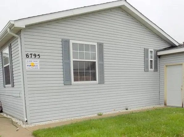 6795 Patriot Ln, Belleville, MI 48111