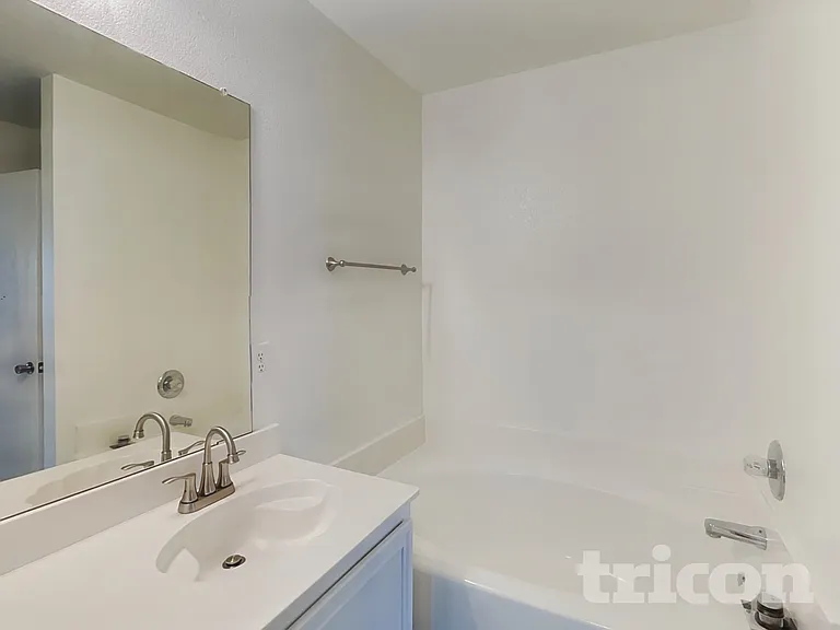 720 Rowdy Dr — Photo 9