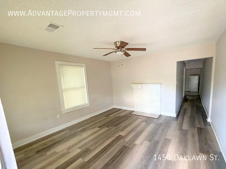 Charming 1Bed/1Bath Duplex - University of Memphis Area — Photo 3