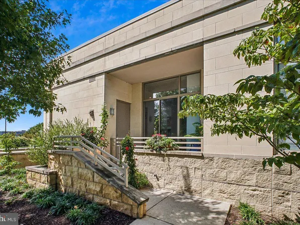 3650 S Glebe Rd Unit 157, Arlington, VA 22202