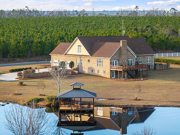 5th image of 42 Claxton Rd