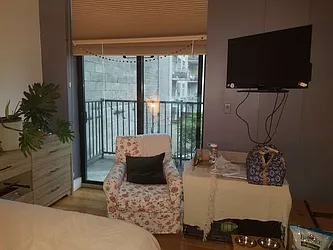 Rented by Brick Real Estate