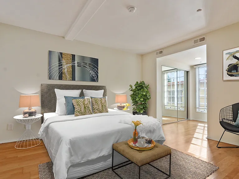 ISO - Isola Bella Townhomes — Photo 19