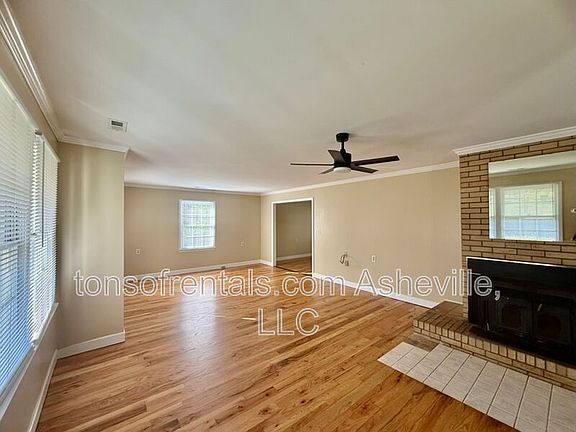 4th image of 161 Dogwood Dr