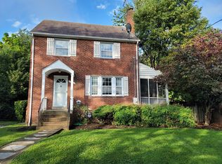 838 N Woodrow St, Arlington, VA 22203