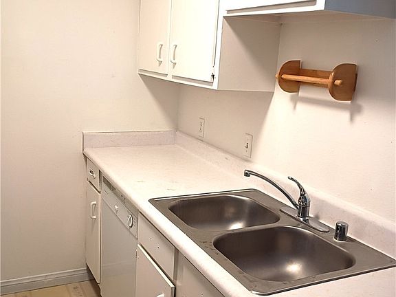 4th image of 20234 Cantara St