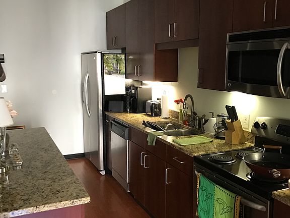 4th image of 5300 Peachtree Rd Unit 1602
