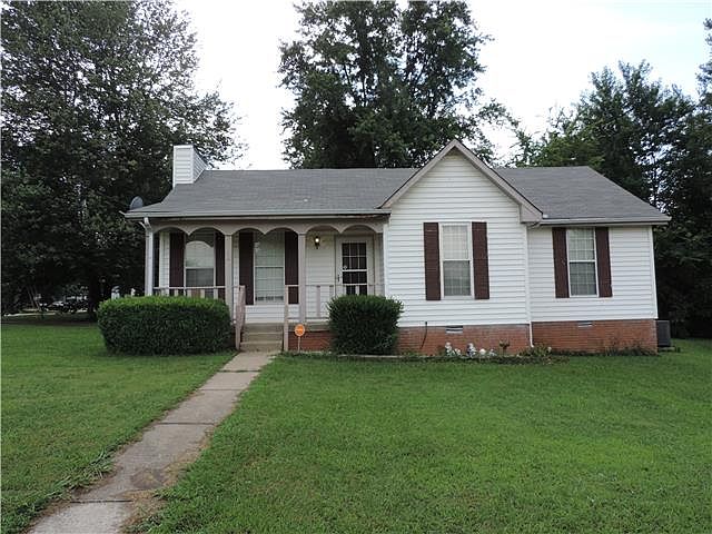 1st image of 146 Cunningham Pl