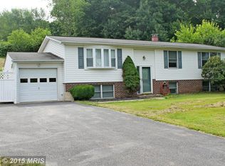 2718 Coon Club Rd, Westminster, MD 21157
