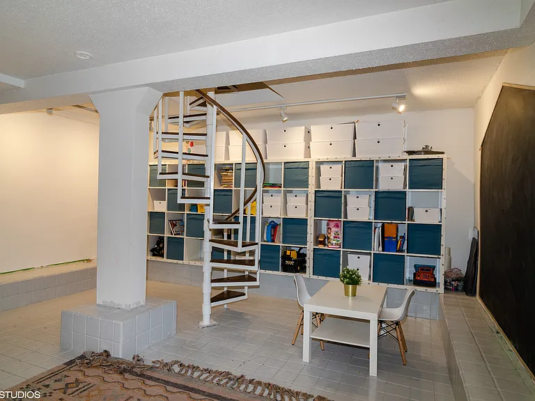 2232 N Seminary Ave #1 — Photo 12