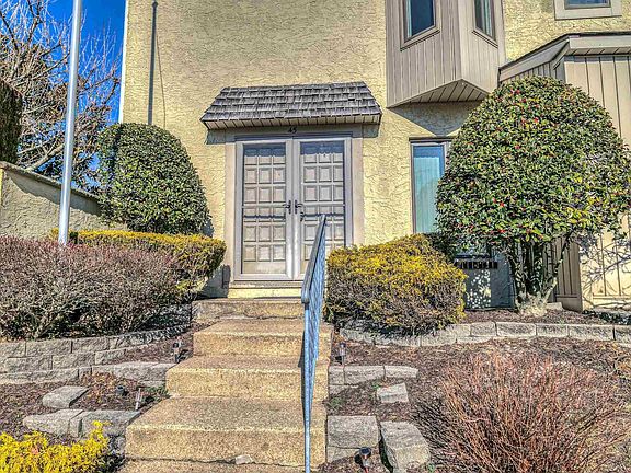 2nd image of 45 Greate Bay Dr #45