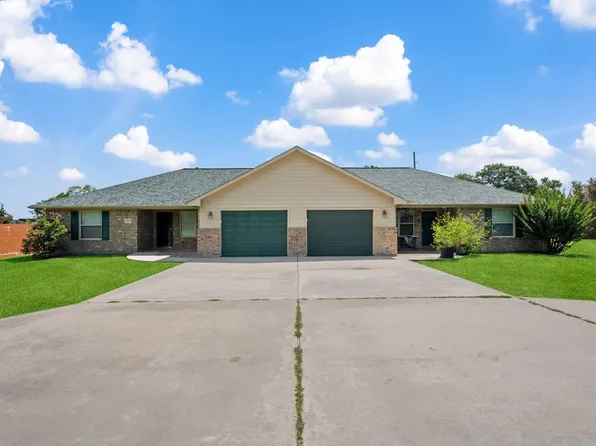 460 W Houston St, Highlands, TX 77562