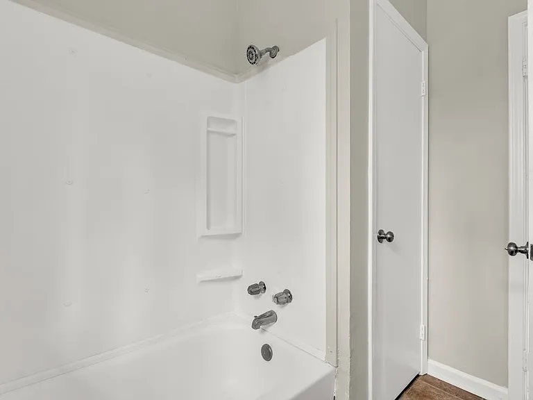 805 Spruce St — Photo 7
