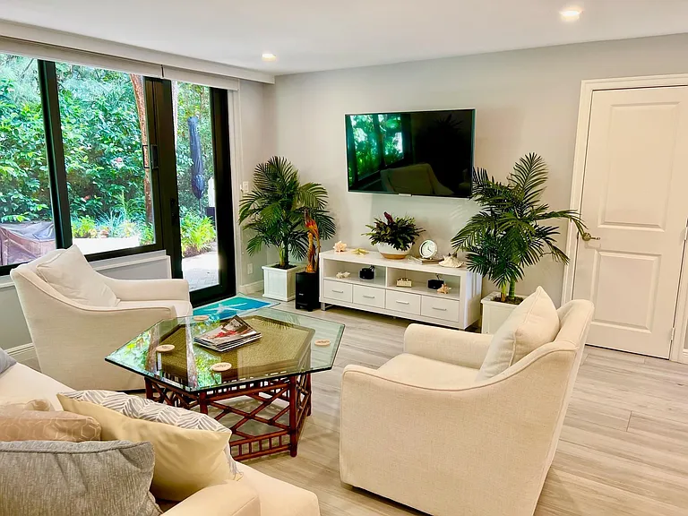 1556 S Ocean Ln #103 — Photo 13