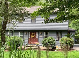 6 Colt Ln, Plymouth, MA 02360