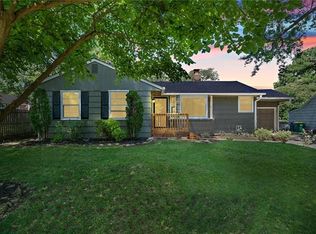 7036 Broadmoor St, Overland Park, KS 66204
