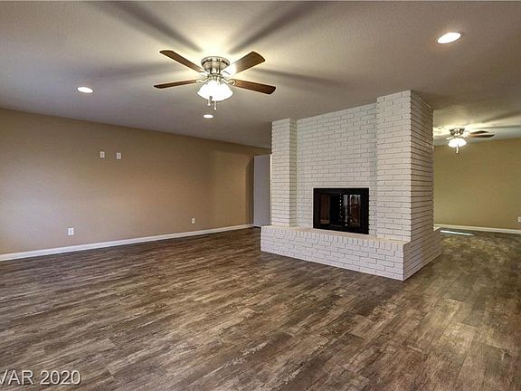 3rd image of 2877 S Buffalo Dr