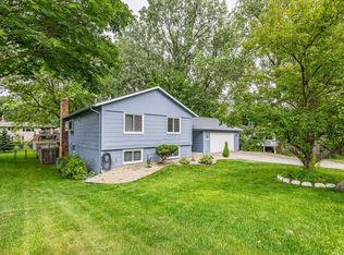 2360 3rd St NW, New Brighton, MN 55112