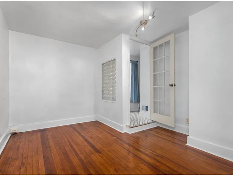 602 Middle St — Photo 21