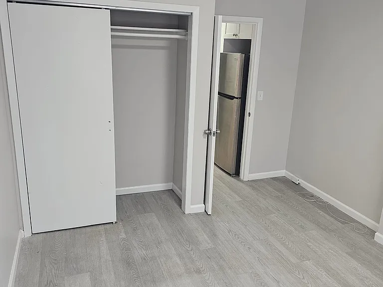 717 Clinton St #14 — Photo 6