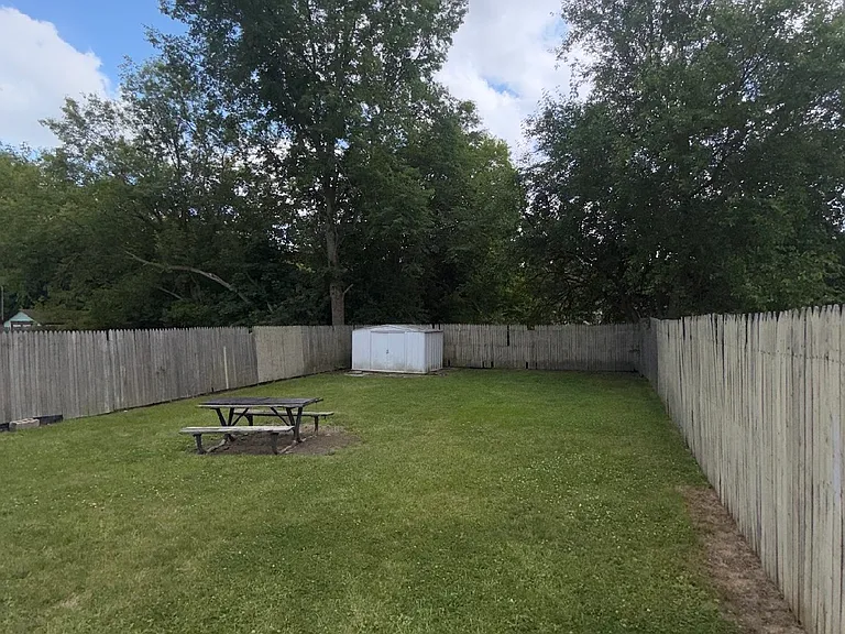 310 E Lyndon Ave — Photo 13