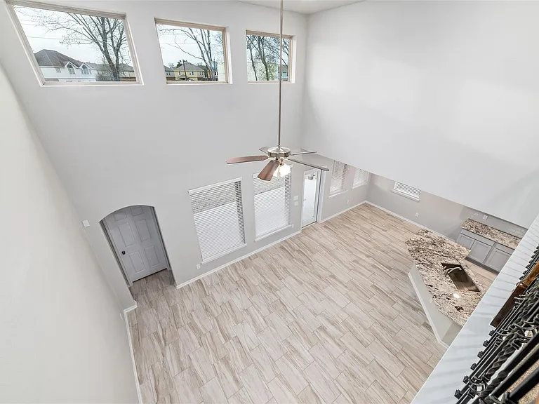 4919 Valley White Oak Ln — Photo 16