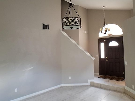 5th image of 10681 Satinwood Cir