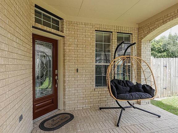 4th image of 20519 Windsor Trace Ln