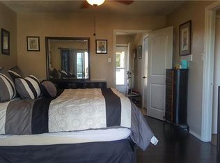 922 Canal St, Irving, TX 75063