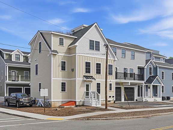 3rd image of 11 Washington St #G