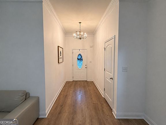 2nd image of 206 Lasso Dr