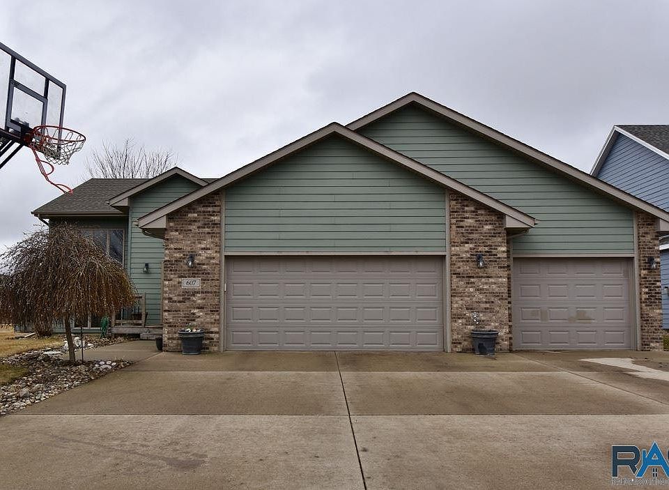 607 Emmett Trl, Harrisburg, SD 57032 Zillow