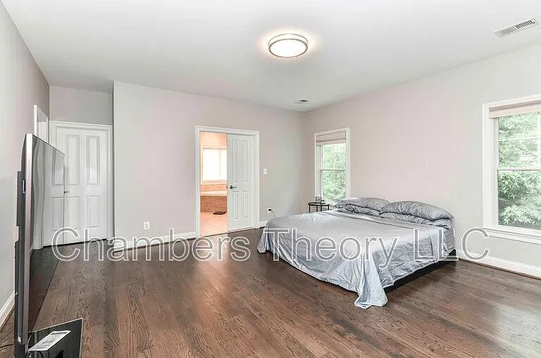 1840 Mamie Dyer Ln — Photo 17