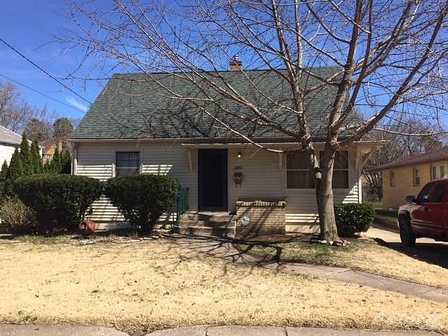 1st image of 210 Saint Louis Ave