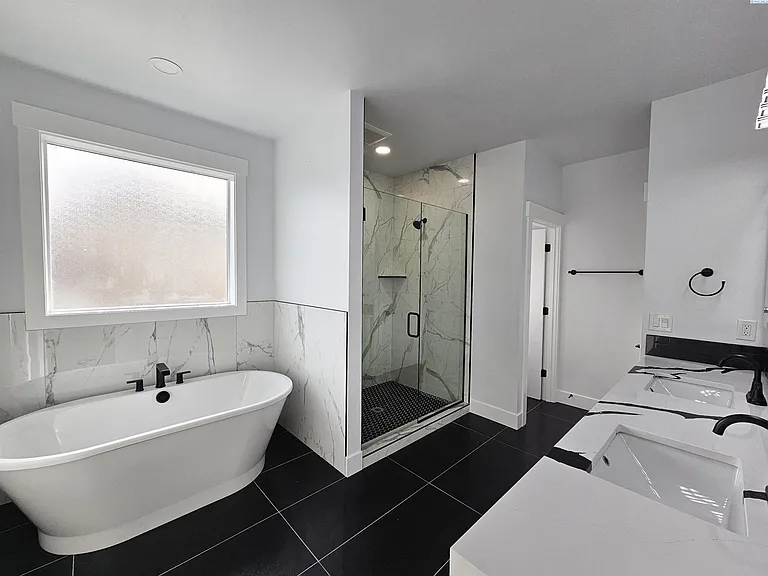 3202 Bing St — Photo 24