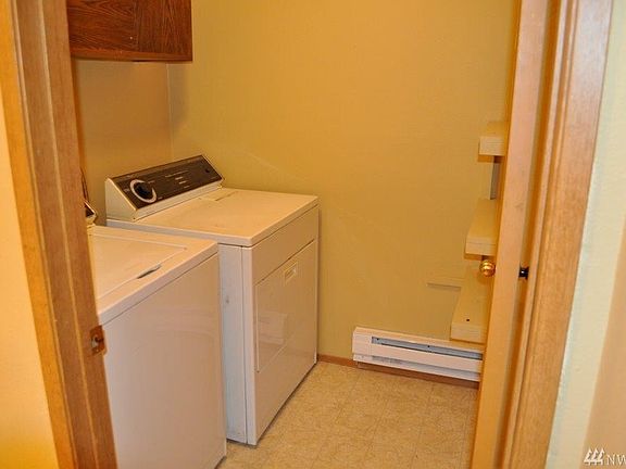 4th image of 315 21st St SE