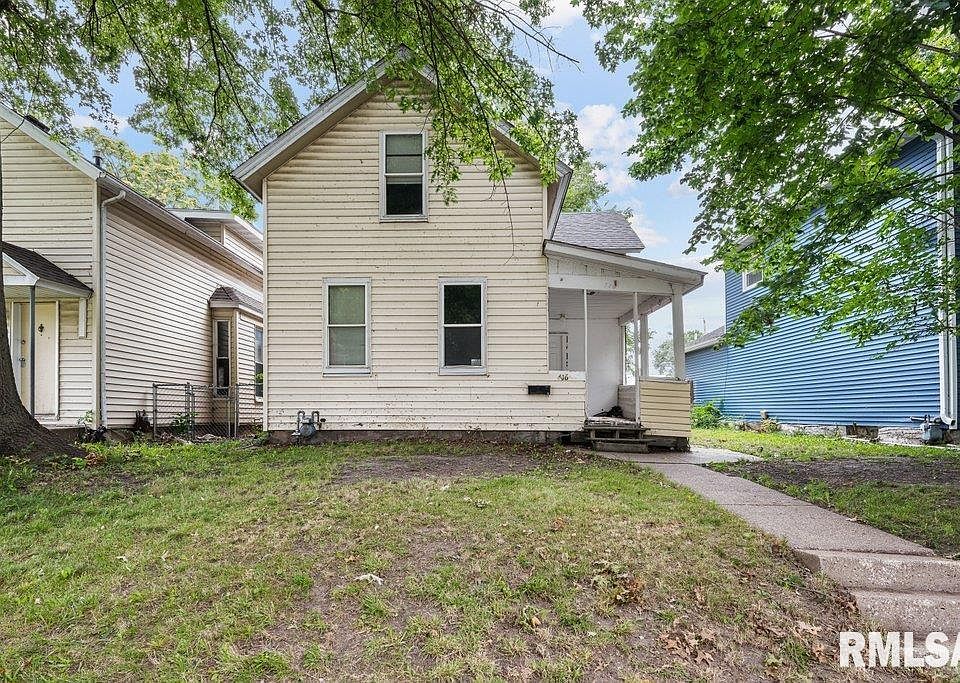 1st image of 716 W 14th St