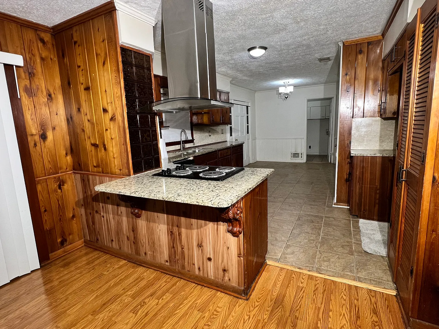 1065 Pleasant Hill Rd — Photo 2