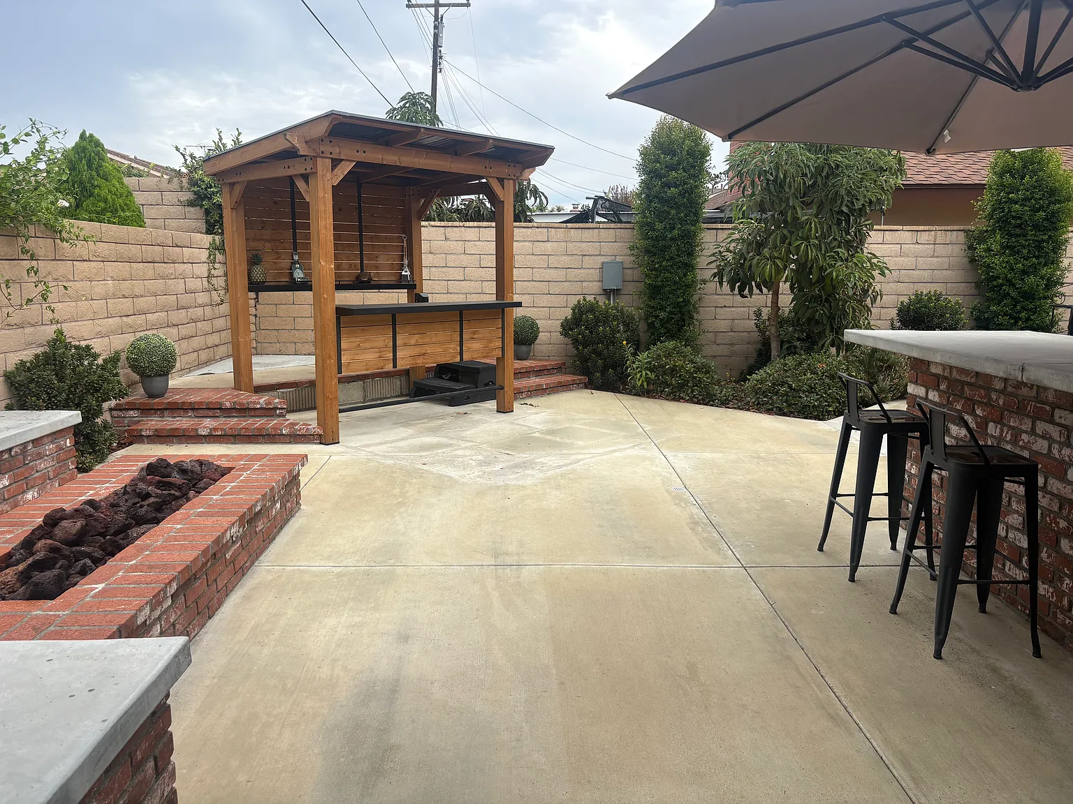 5 bed, 2152 sqft, $5,800 — Photo 2