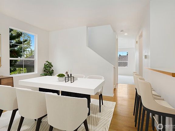 4th image of 5301 164th Avenue SE