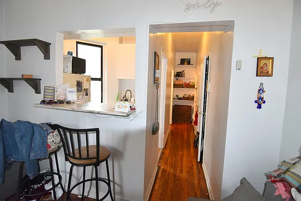 Rented by Manhattan Spaces | media 22